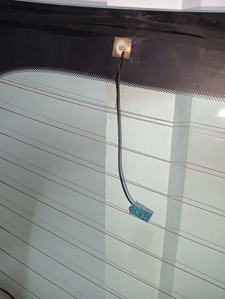 фото №5, Стекло задняя alfa romeo giulietta 2010- антенна as2 оригинал