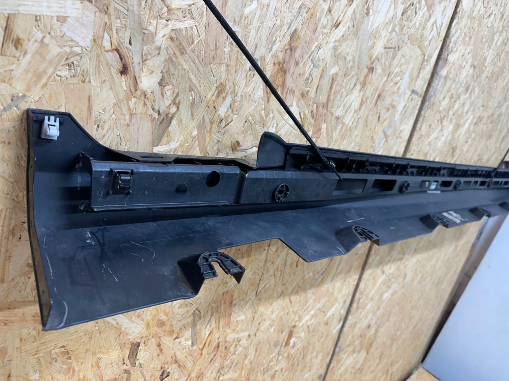 фото №7, Молдинг поріг + кронштейн права mercedes glc x253 пофарбована стан bdb