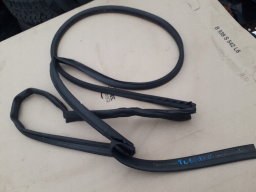 фото №1, Прокладка дверь левый задняя nissan leaf ii