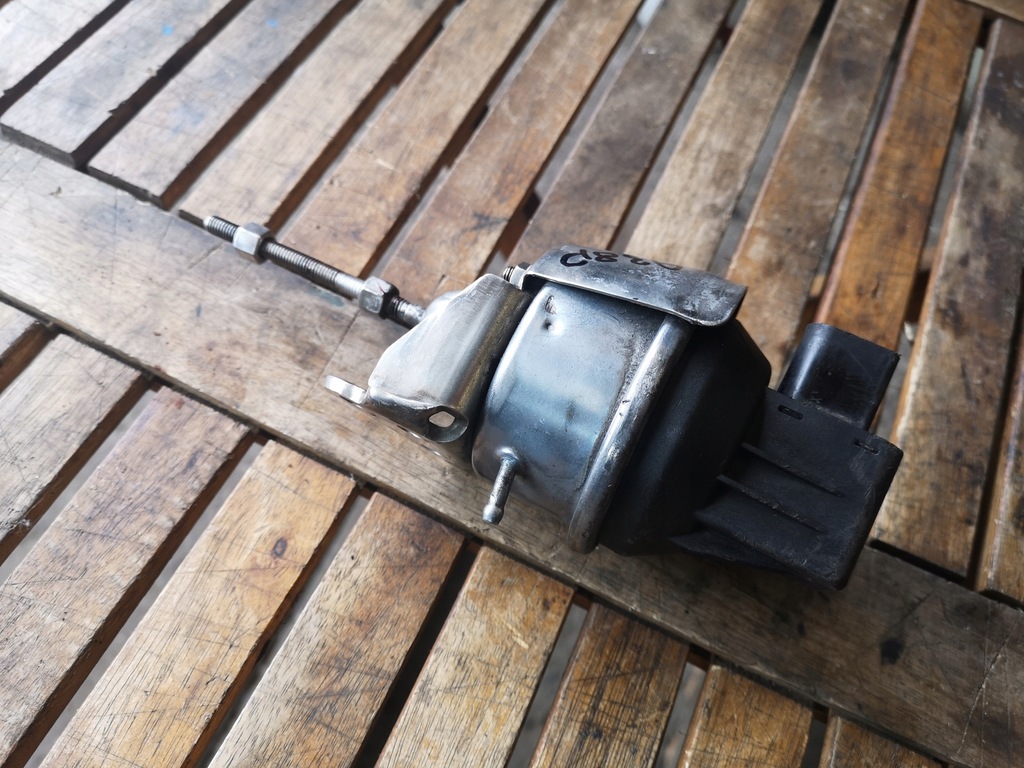 фото №1, Актуатор турбіни клапан turbo audi a3 8p 1.9tdi