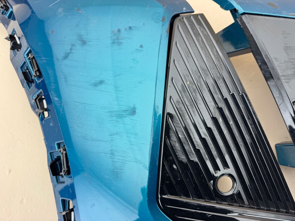 Peugeot 408 2 2 22r- уголок бампера правая  перед 9844514980 Киев