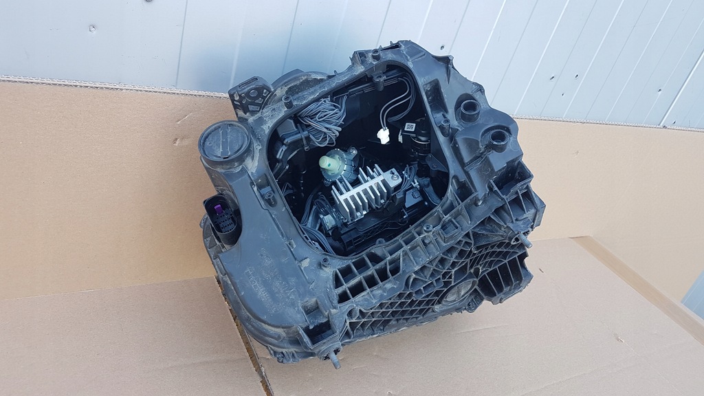 фото №11, Лампа перед левая porsche taycan 9j1 full led 9j1941031e