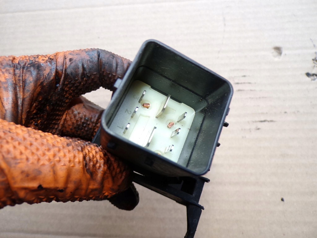 Реле свеча накаливания mini cooper r55 r56 r57 1.6 d 51252002 Цена