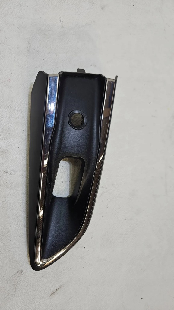 Решётка бампера передний левая правая renault zoe lift 2217249x 2217248x Киев