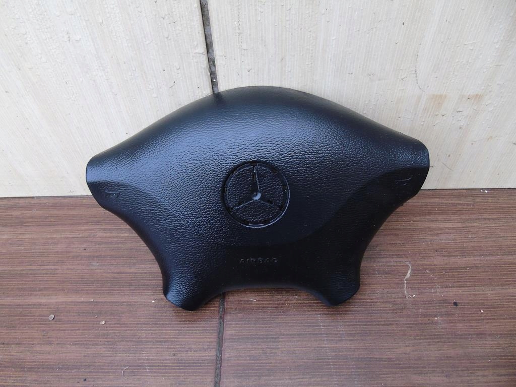 Купити Заглушка подушка керма sprinter 906 06-13 оригінальний номер