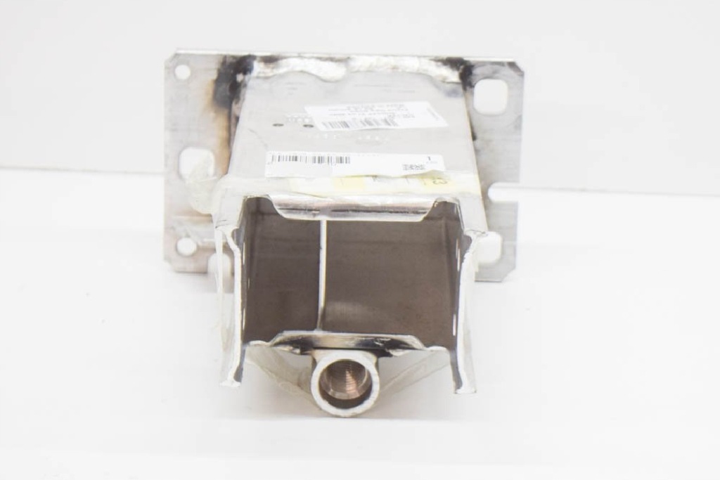 Audi a4 b8 передний правый кронштейн бампера 8k0807134d новый оригинальный Недорого