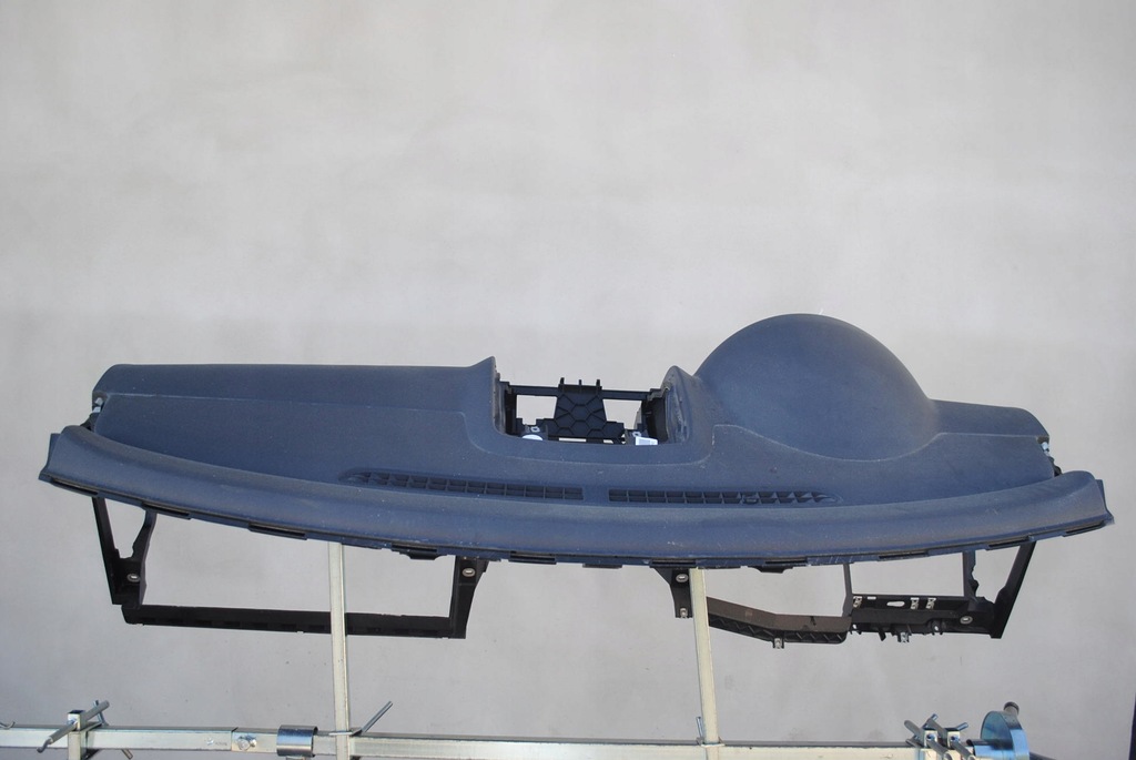 фото №6, Панель приладів консоль панель приладів приладова подушка безпеки vw golf v