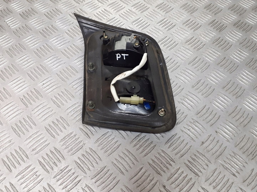 фото №4, Лампа ліва задня w кришка багажника subaru forester