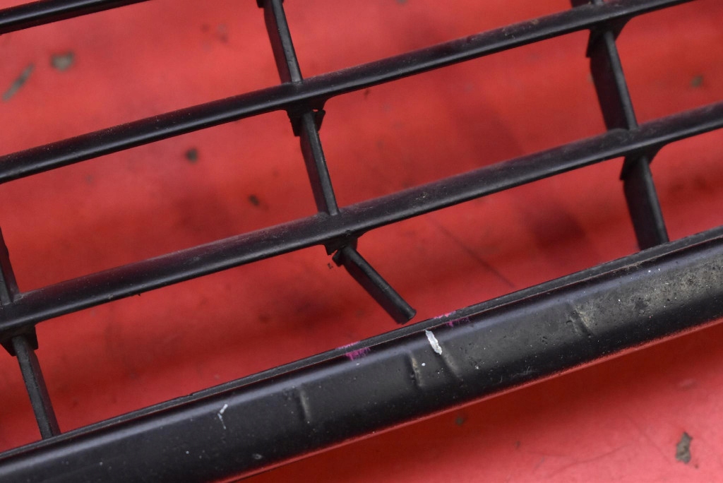 фото №9, Решітка радіатора решітка радіатора czarna 4f0853651 audi a6 c6 kombi 04-08