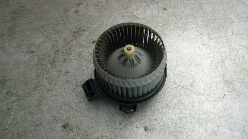 Воздуходувка отопления suzuki swift iv Цена