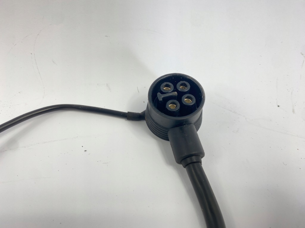 Шланг жгут аппарата зажигания модуля mercedes w124 1245404510 Цена