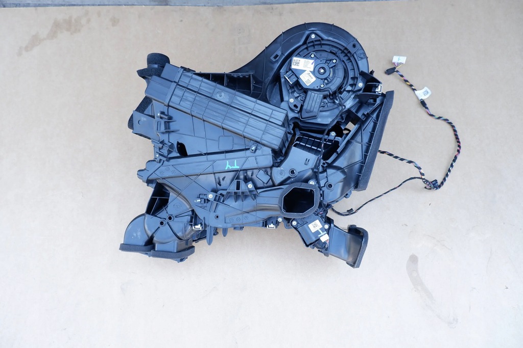 фото №6, Tesla y отопитель