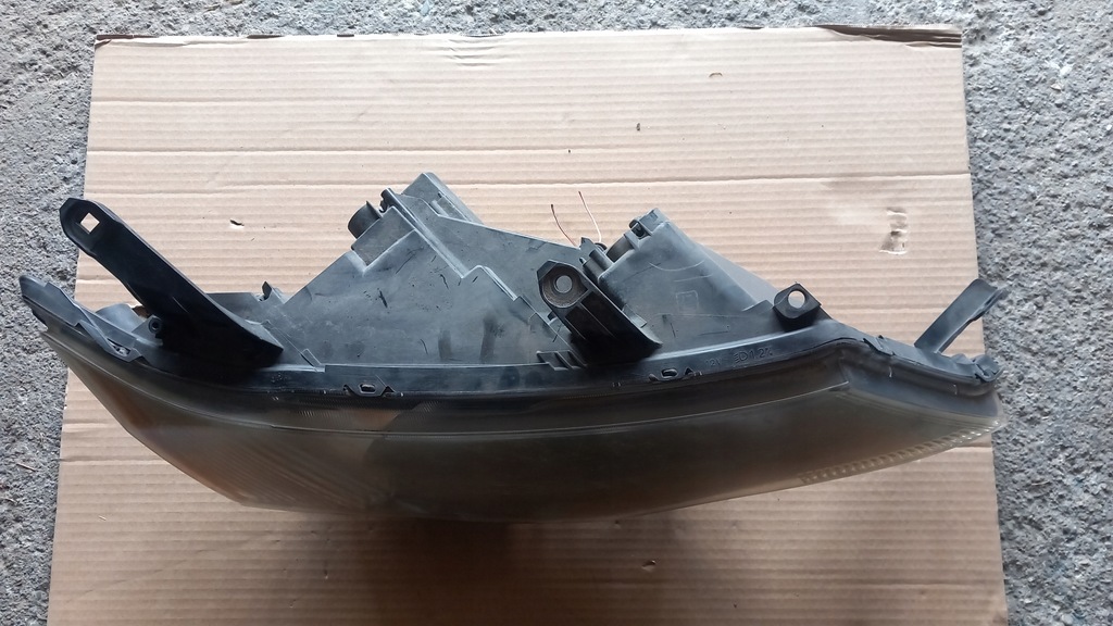 фото №9, Лампа правая перед mitsubishi outlander ii stanley europa 06-