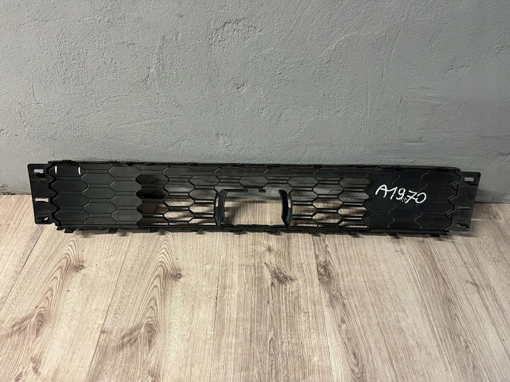 фото №8, Skoda fabia iii 6v0 решётка бампера средняя