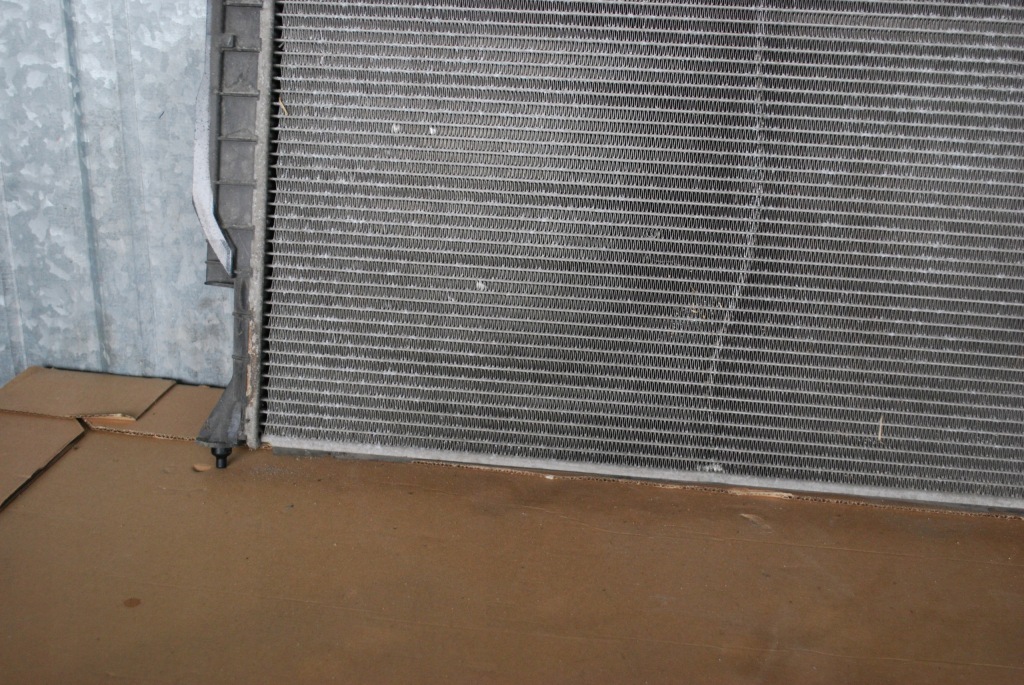 Радіатор води audi a6 c5 2.5 tdi 4b0121251 Зі Шроту