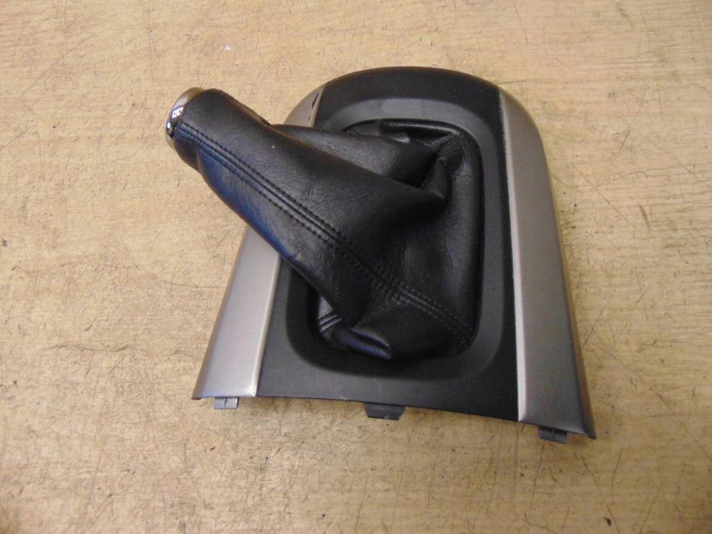 фото №1, Рамка чехол переключения передач toyota rav4 ii 2.0d