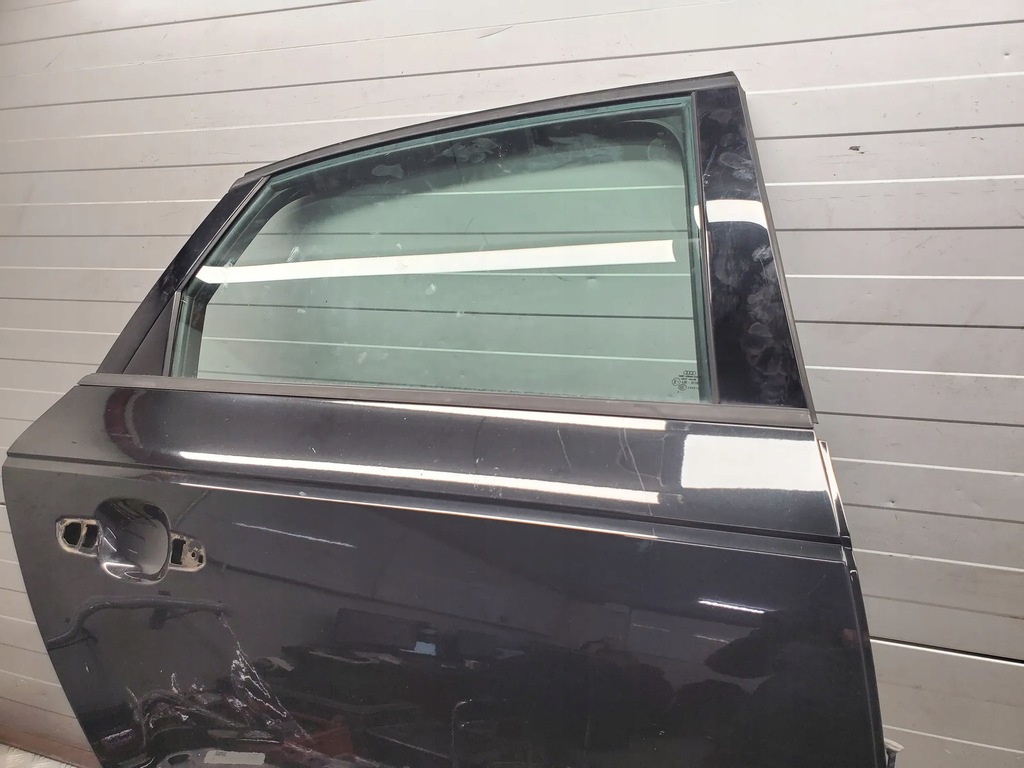 фото №6, Audi a4 s4 b9 ly9t задняя сторона правая дверь