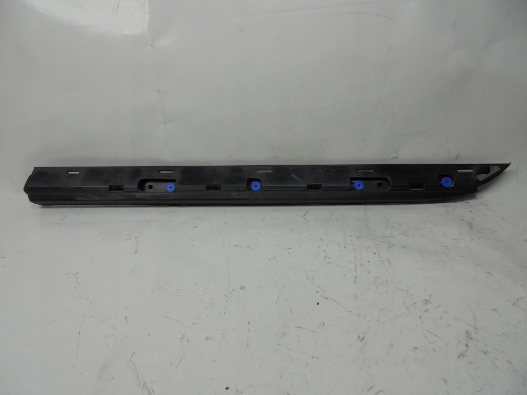 Купити Молдинг двері лівий задній renault clio 5 v 828771246r