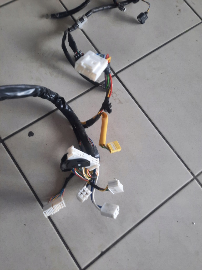 фото №13, S-cross sx4 16- lift 1.0 t коробка предохранителей электропроводка 36601-64r61