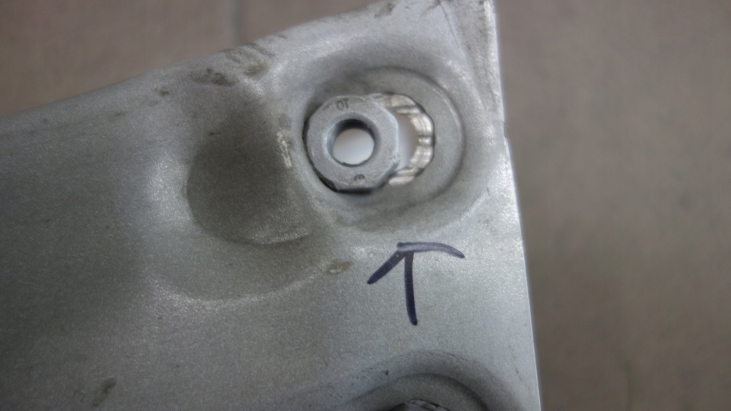 Tesla y 20 - 1487461-00-d зона деформації ліва Київ