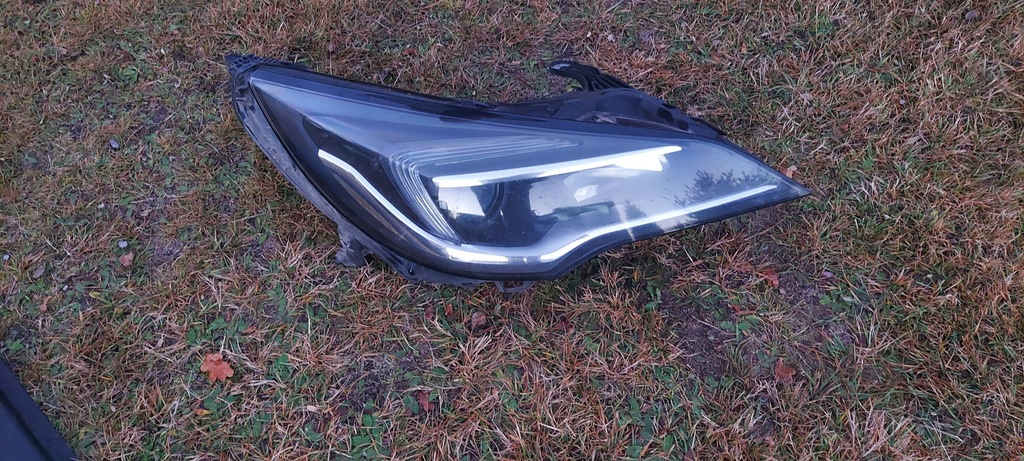 фото №1, Opel astra k лампа перед права передня 39077801
