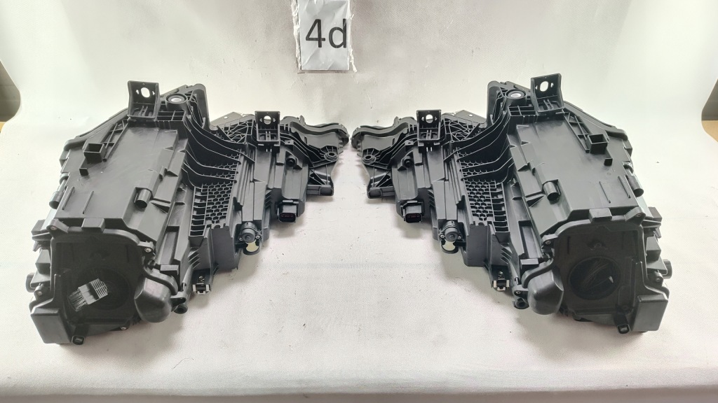 Audi q8 4m8 full led левый правый фара лампа левая правая nowe лампы в Украине