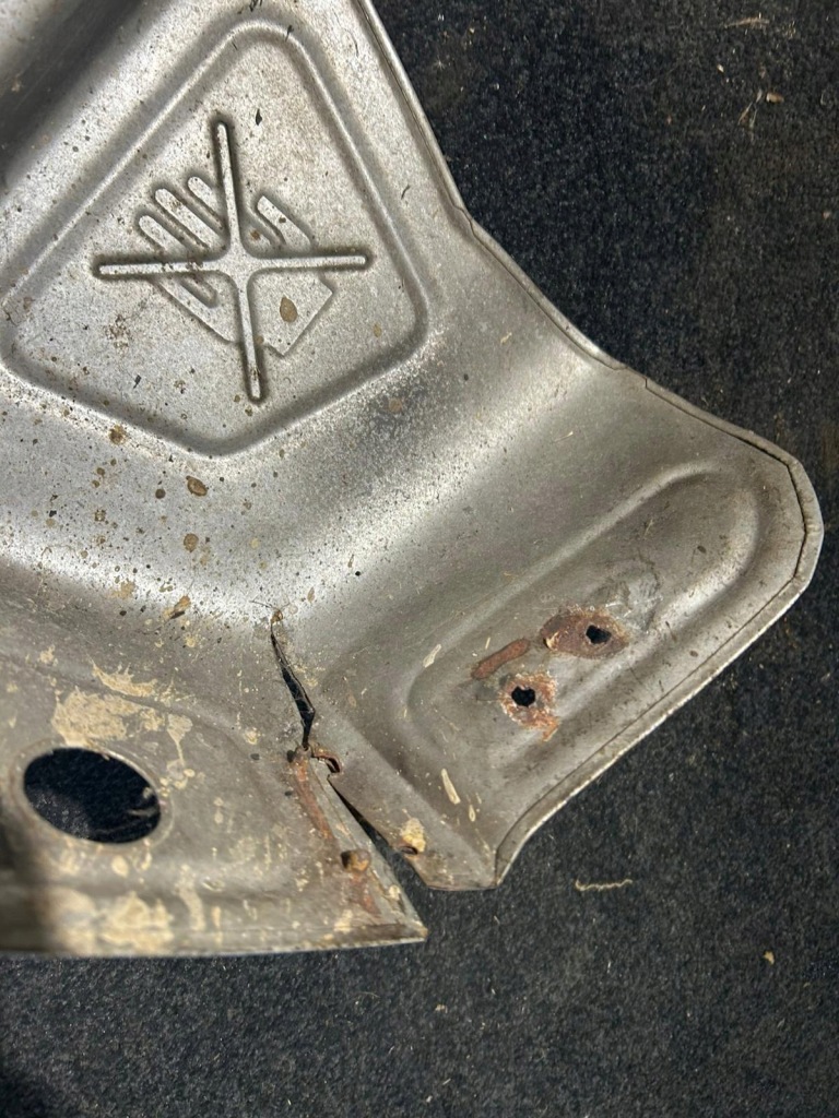 Захист теплова турбонагнітача колектор land rover discovery 2 ii td5 Оригінал