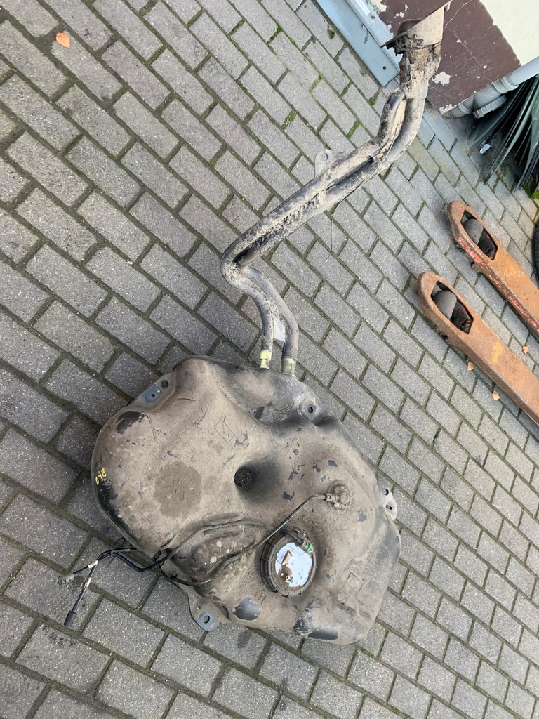 фото №1, Бак топлива bak dacia lodgy 1.2 tce 2012-