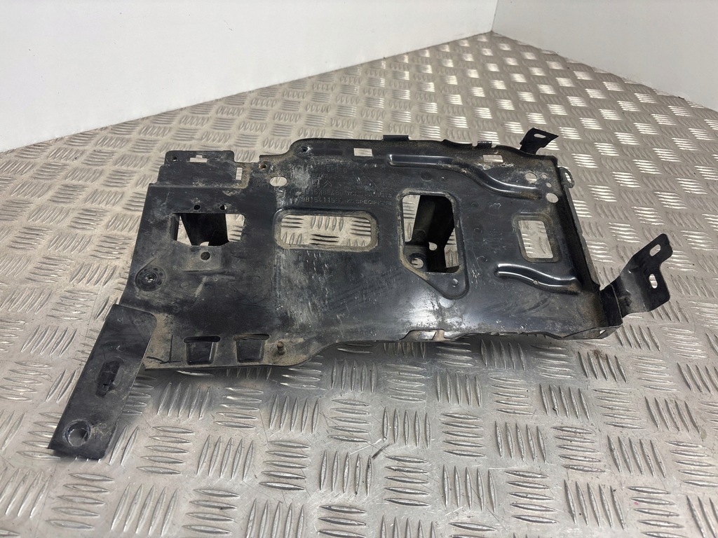 фото №1, Peugeot expert 2018 полка аккумулятор