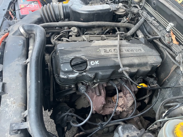 фото №1, Ford maverick i двигатель бензиновый 2,4 r4 124km ka24e kompletny