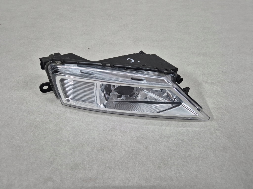 фото №1, Vw tiguan ii левый противотуманная фара 5na941699a