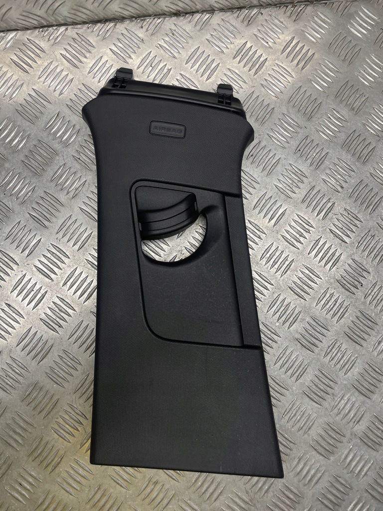 фото №1, Audi q3 обшивка защита корпус стойка 83f867243