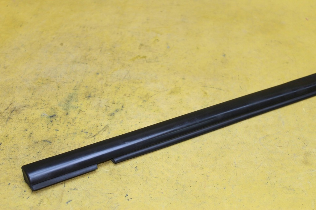 фото №3, Молдинг уплотнитель правый задняя espace iv