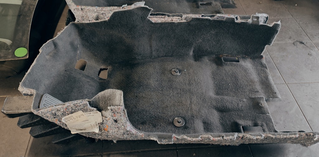 фото №1, Chevrolet camaro vi 20r обшивка пол левая