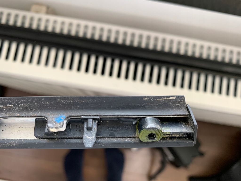 фото №8, Ford escape mk4 iv kuga молдинг уплотнитель стекло задняя левая parapet czarna