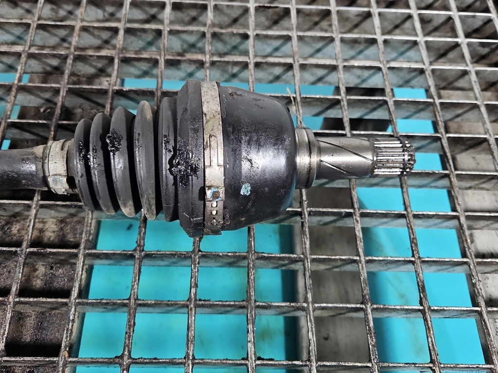 фото №2, Приводной вал перед левая volvo s60 i 2.4 20v механическая коробка передач