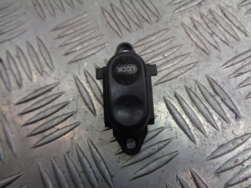 фото №1, Кнопка замка центрального pt cruiser 04671623aa