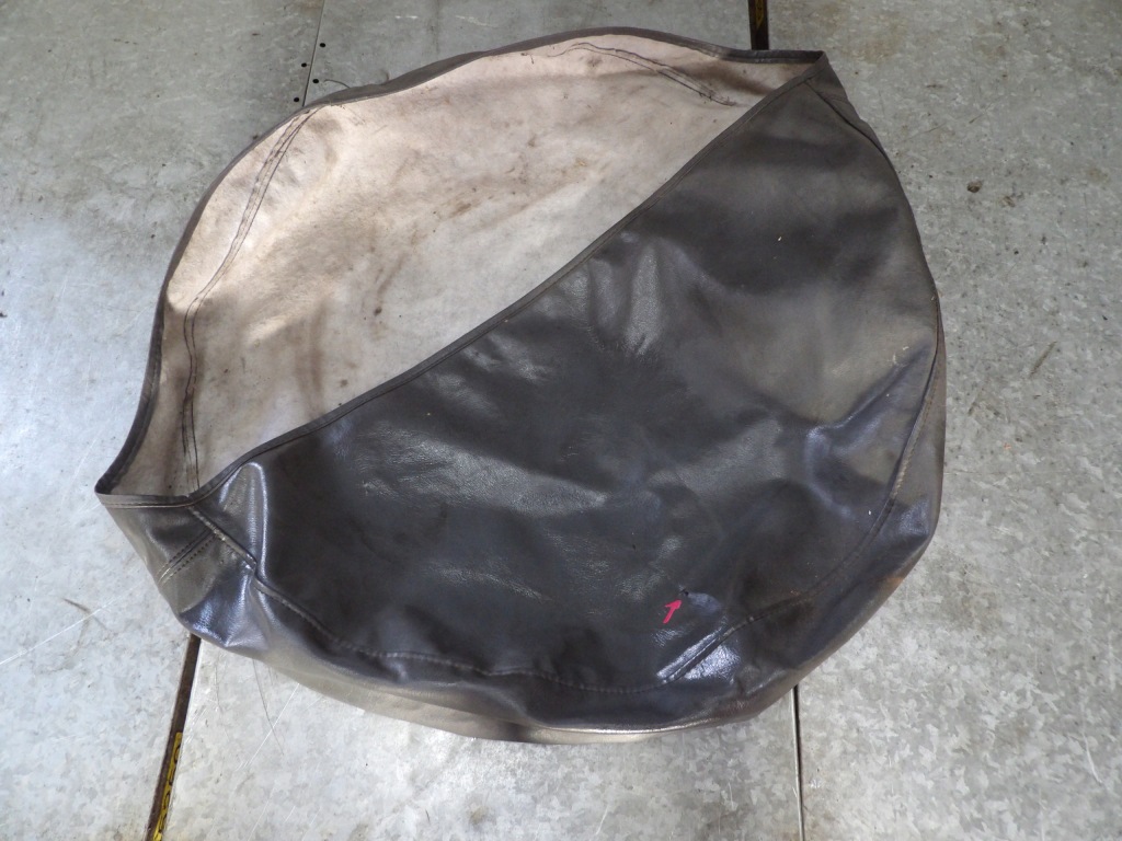 фото №6, Jeep cherokee xj чехол колеса запасного