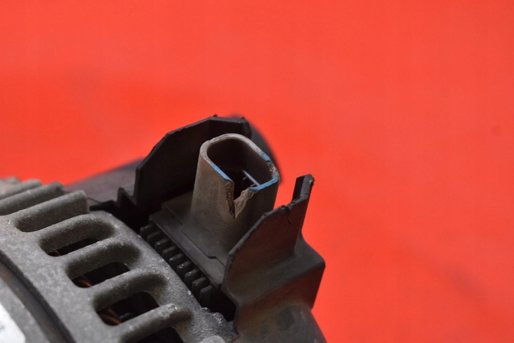 Генератор 13587304 aj5 ms1042118550 opel zafira c 1.6 cdti 120km 12-16 Київ