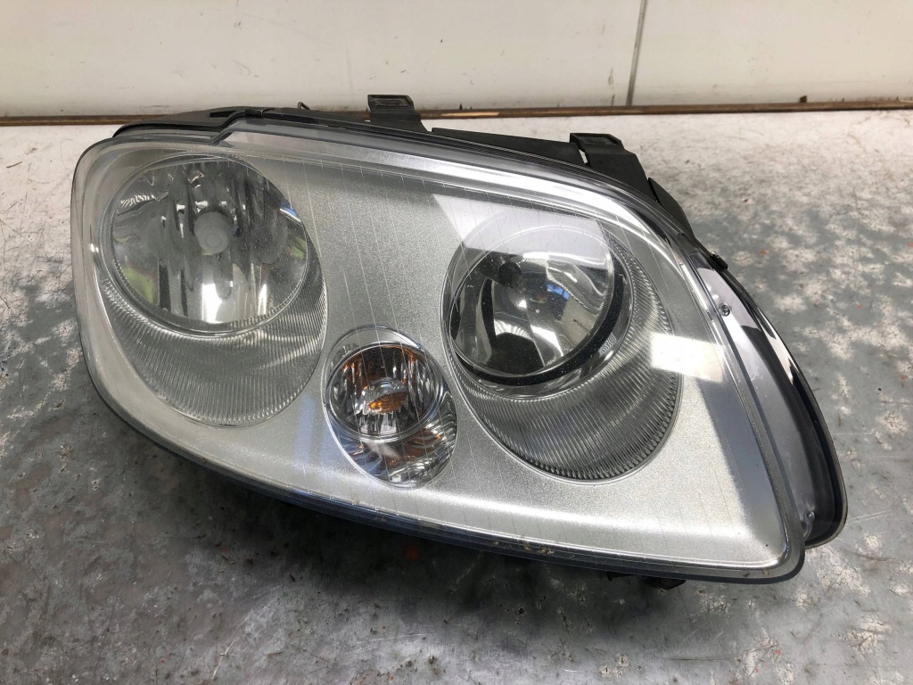 фото №1, Лампа правый перед vw touran i 2k0941006b