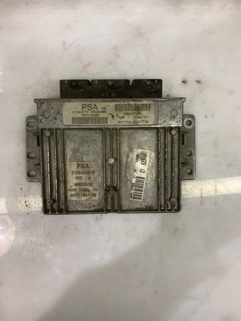 фото №1, Бортовой компьютер двигателя psa 9644625680 9651500880
