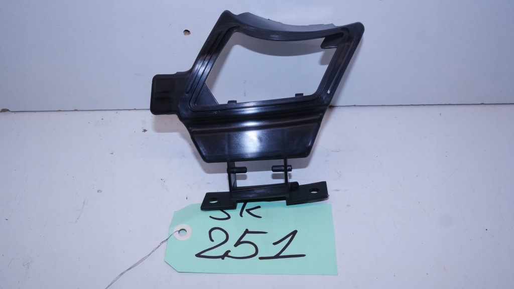 Купить Кронштейн форсунка распылителя mercedes w251