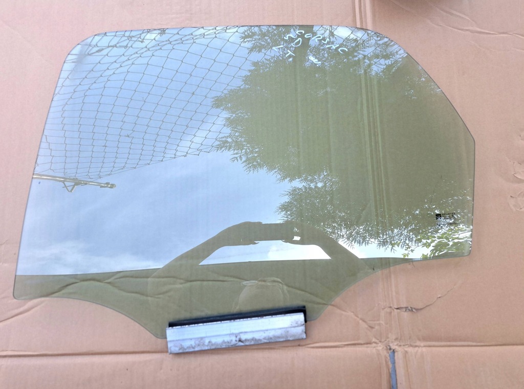 фото №1, Opel corsa c стекло дверь левый задняя