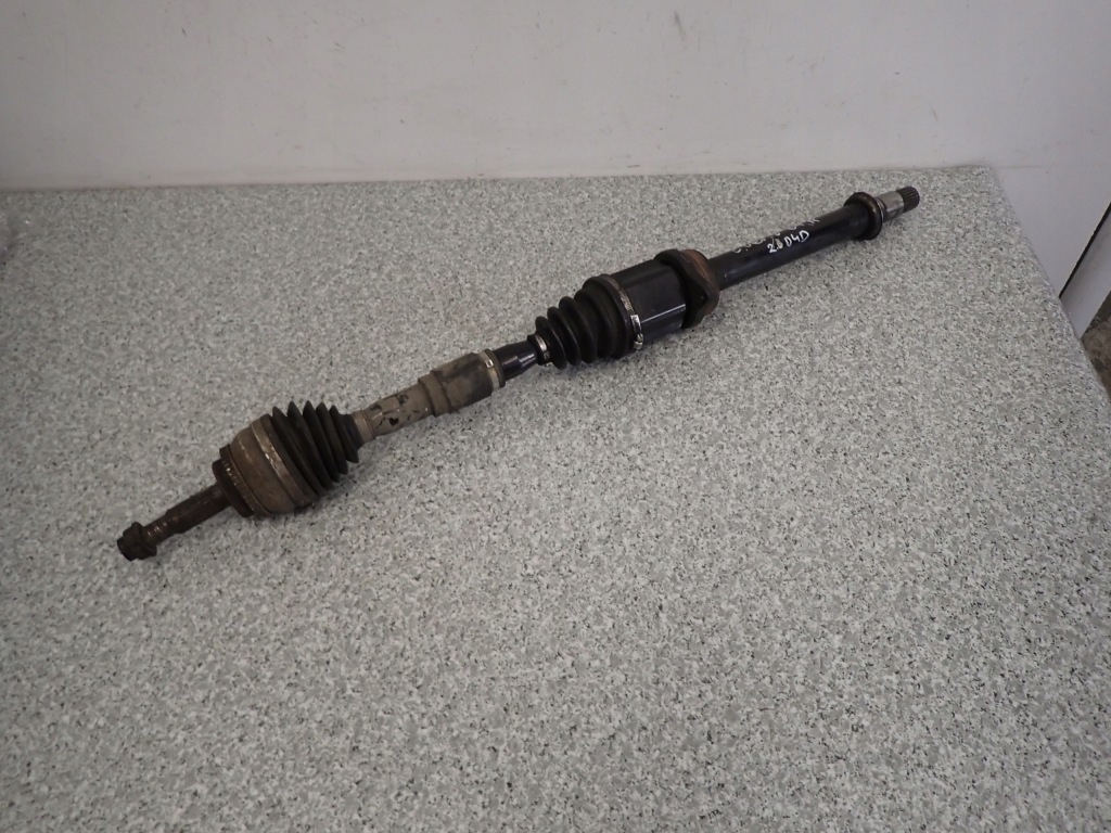 фото №1, Toyota corolla verso 2.0 d4d 04-09 приводной вал правая