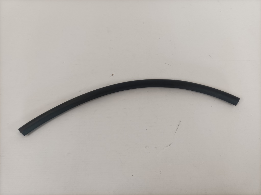 фото №1, Прокладка резиновый элемент капот 5la823707a skoda enyaq iv 23r