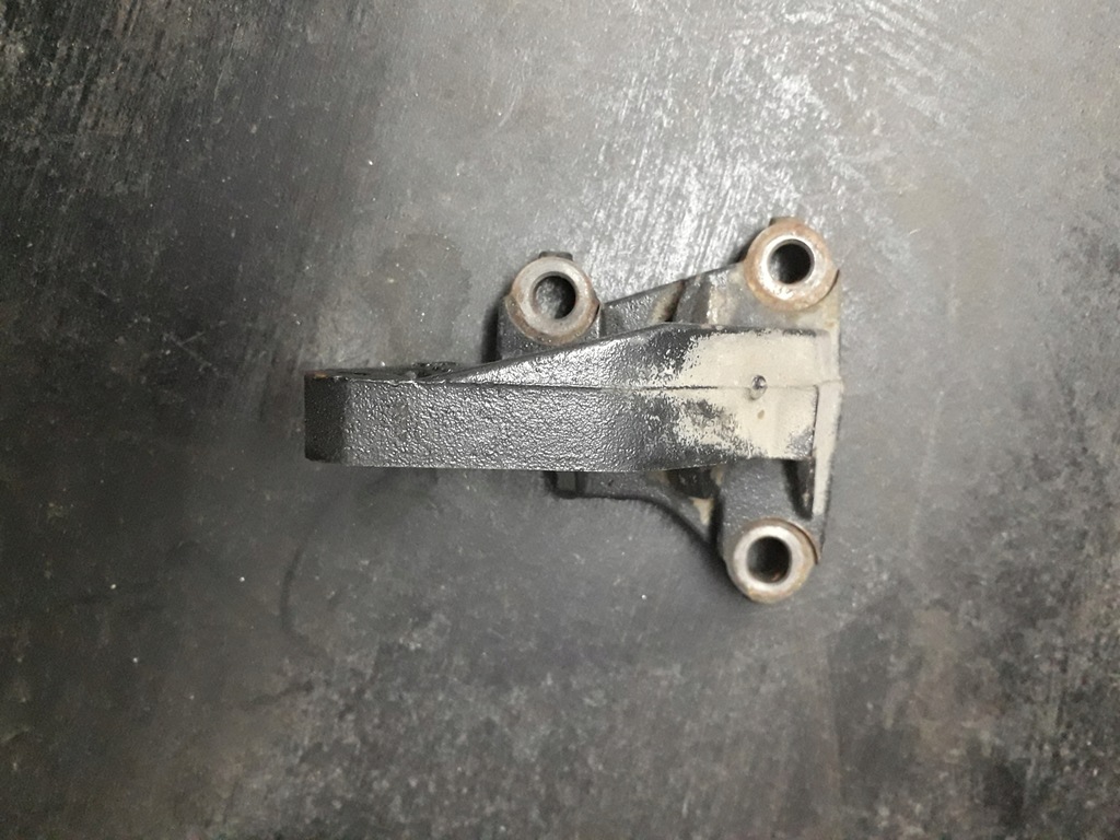 фото №1, Кронштейн підпора піввісь 186846 laguna 2 1.8 16v