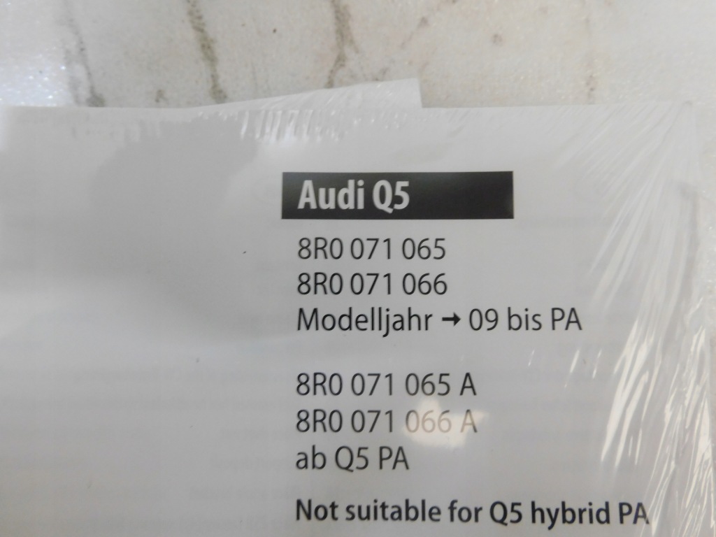 Підніжка поріг лівий audi q5 8r + болти новий оригінал Ціна