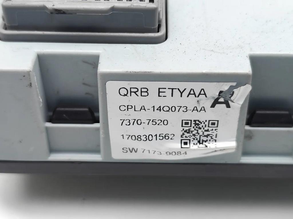 фото №7, Land rover range rover evoque рамка / модуль запобіжників 2.0 d 4x4 дизель