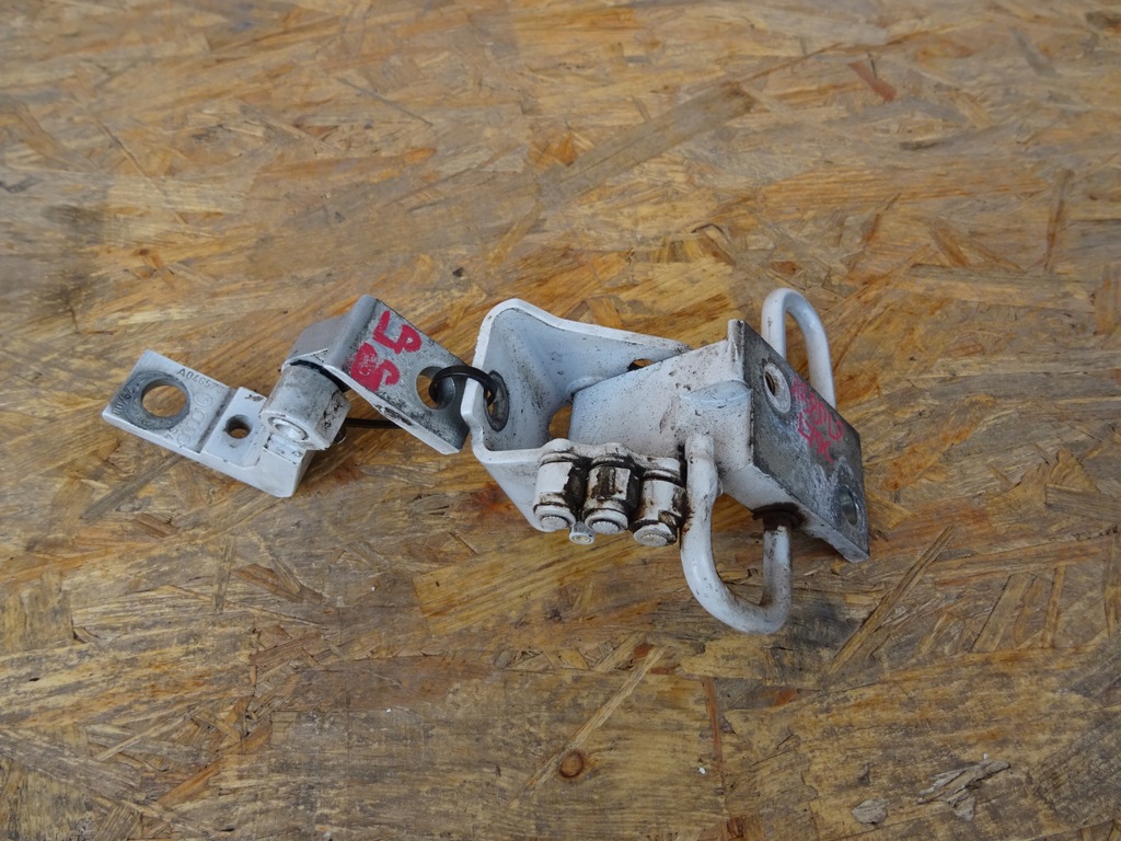 фото №8, Audi a3 s3 8p 3d петли дверь правый левый цвета 8e0831412e 8e0831411e