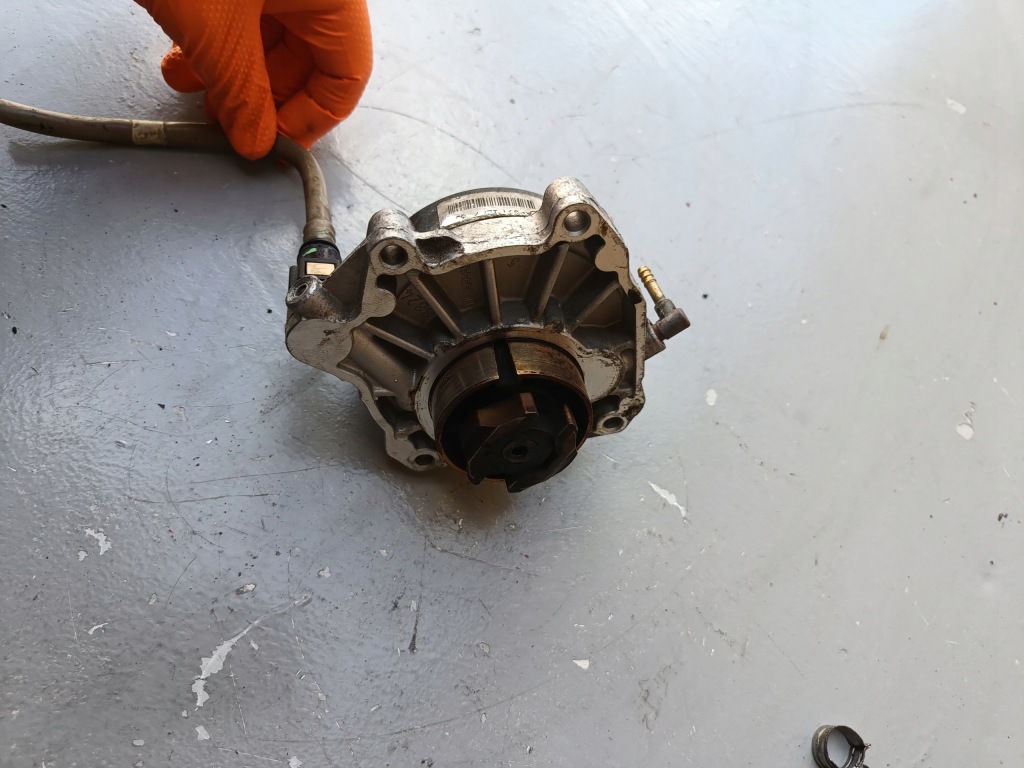 фото №3, Alfa romeo 159 1.75 tbi brera вакуум насос 55225321